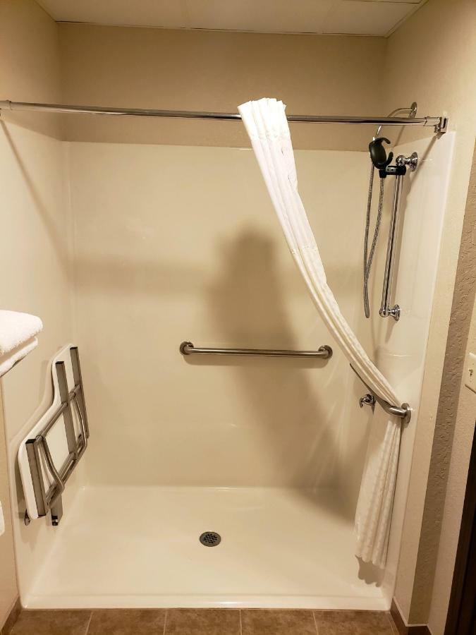 Cobblestone Inn & Suites - Manning Exterior foto